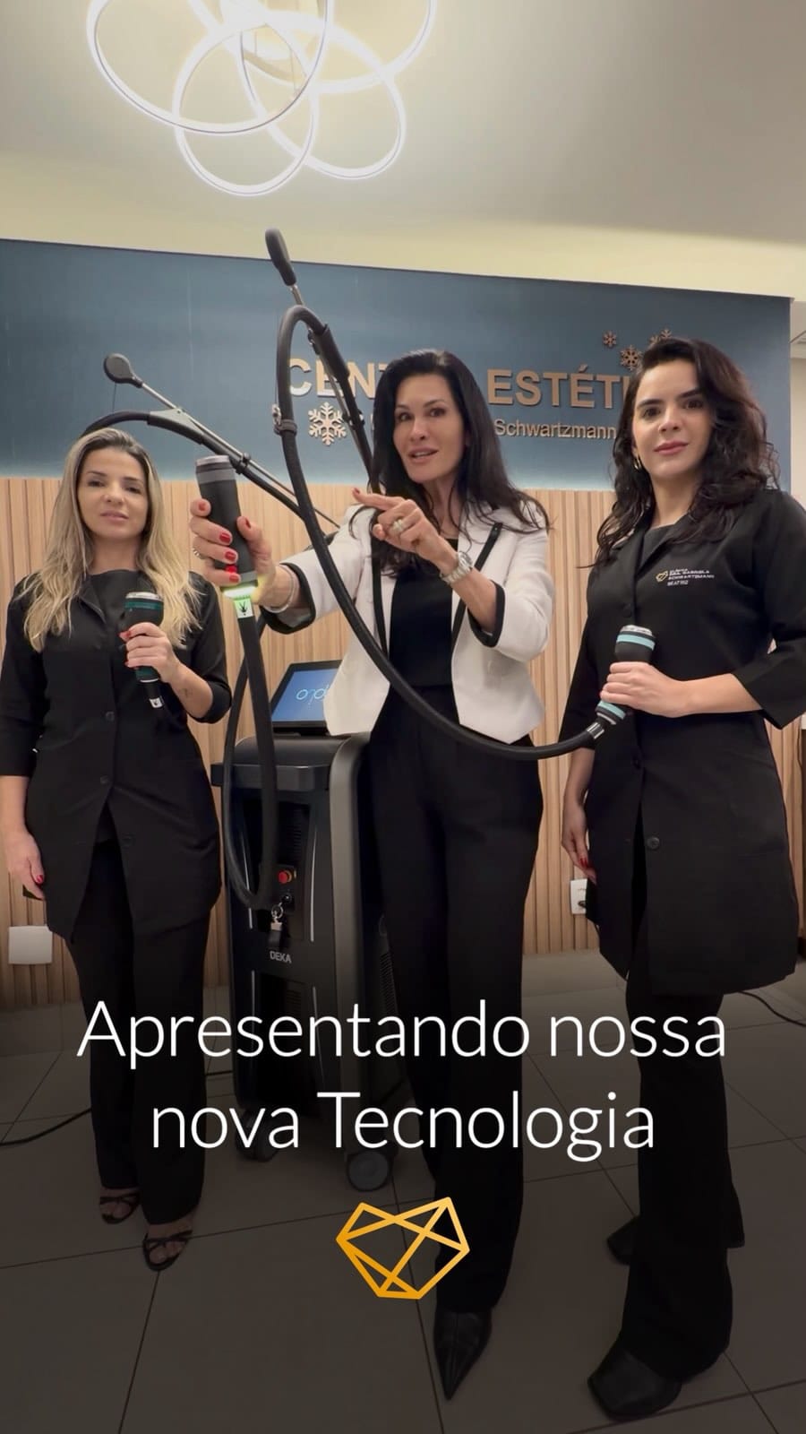 Post 3 by Clinica Dra Gabriela Schwartzmann on Instagram (video)