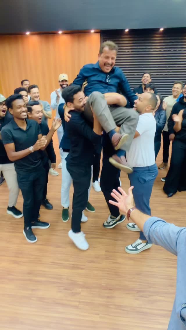 Post 4 by Gilberto Souza on Instagram (video)