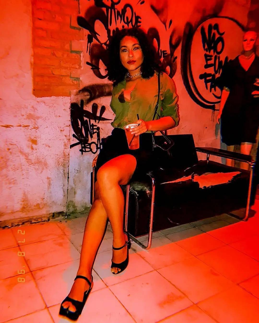 Post 8 by Ari 🤞🏾🥰 on Instagram (carousel)
