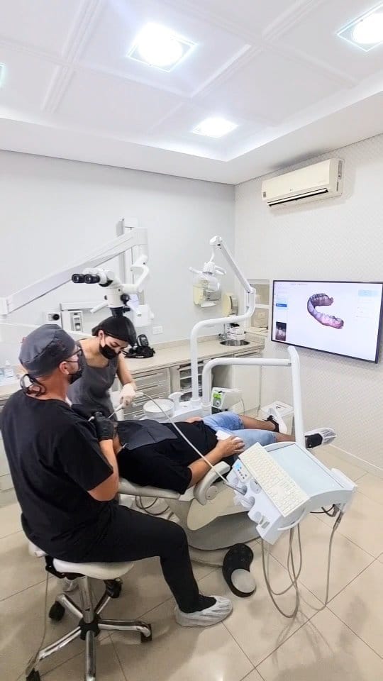 Post 8 by Fabio Micrute Odontologia 🇧🇷 on Instagram (video)