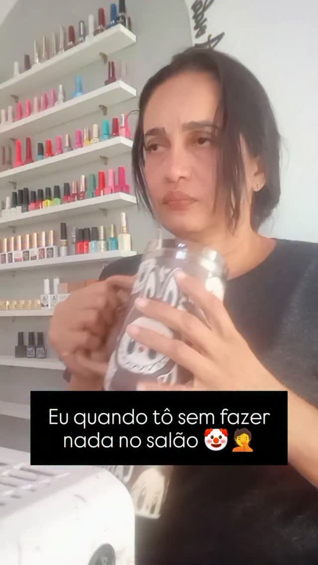 Post 6 by VAL SOUSA NAIL DESIGNER on Instagram (video)