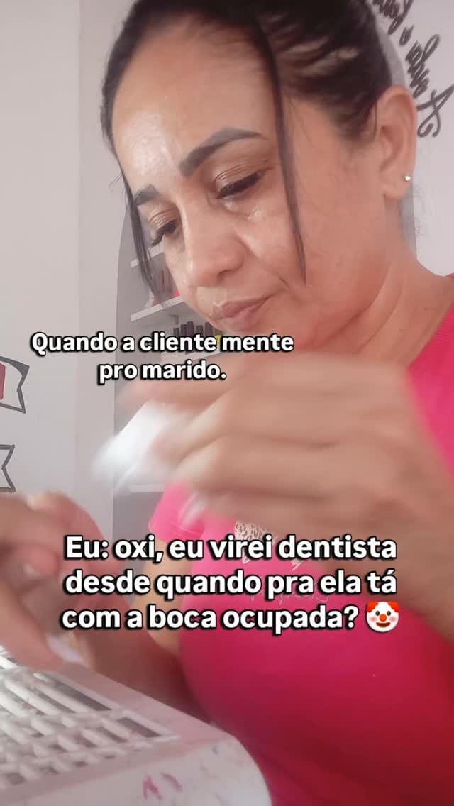 Post 2 by VAL SOUSA NAIL DESIGNER on Instagram (video)