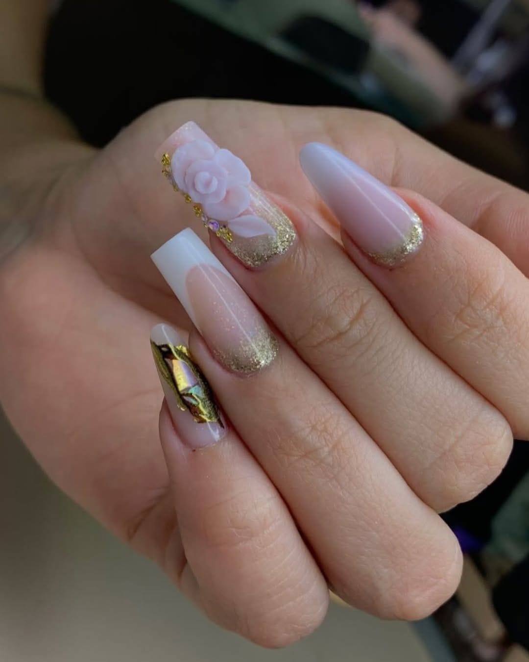 Post 2 by ADRIELLE OLIVEIRA | unhas de gel 👑 on Instagram (image)