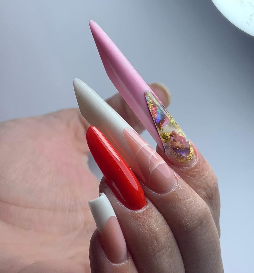 Post 8 by ADRIELLE OLIVEIRA | unhas de gel 👑 on Instagram (carousel)