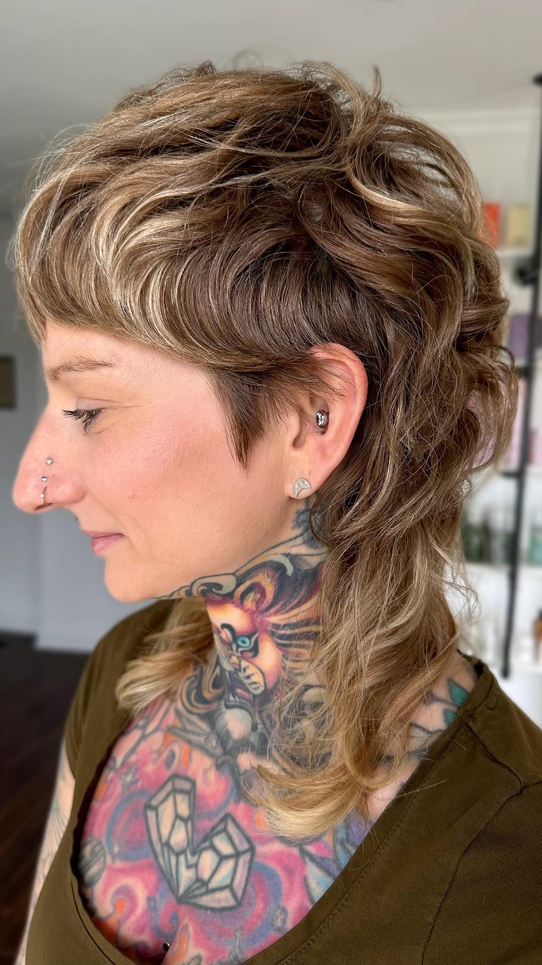 Post 9 by Ana Grisi | Blonde Edu on Instagram (video)