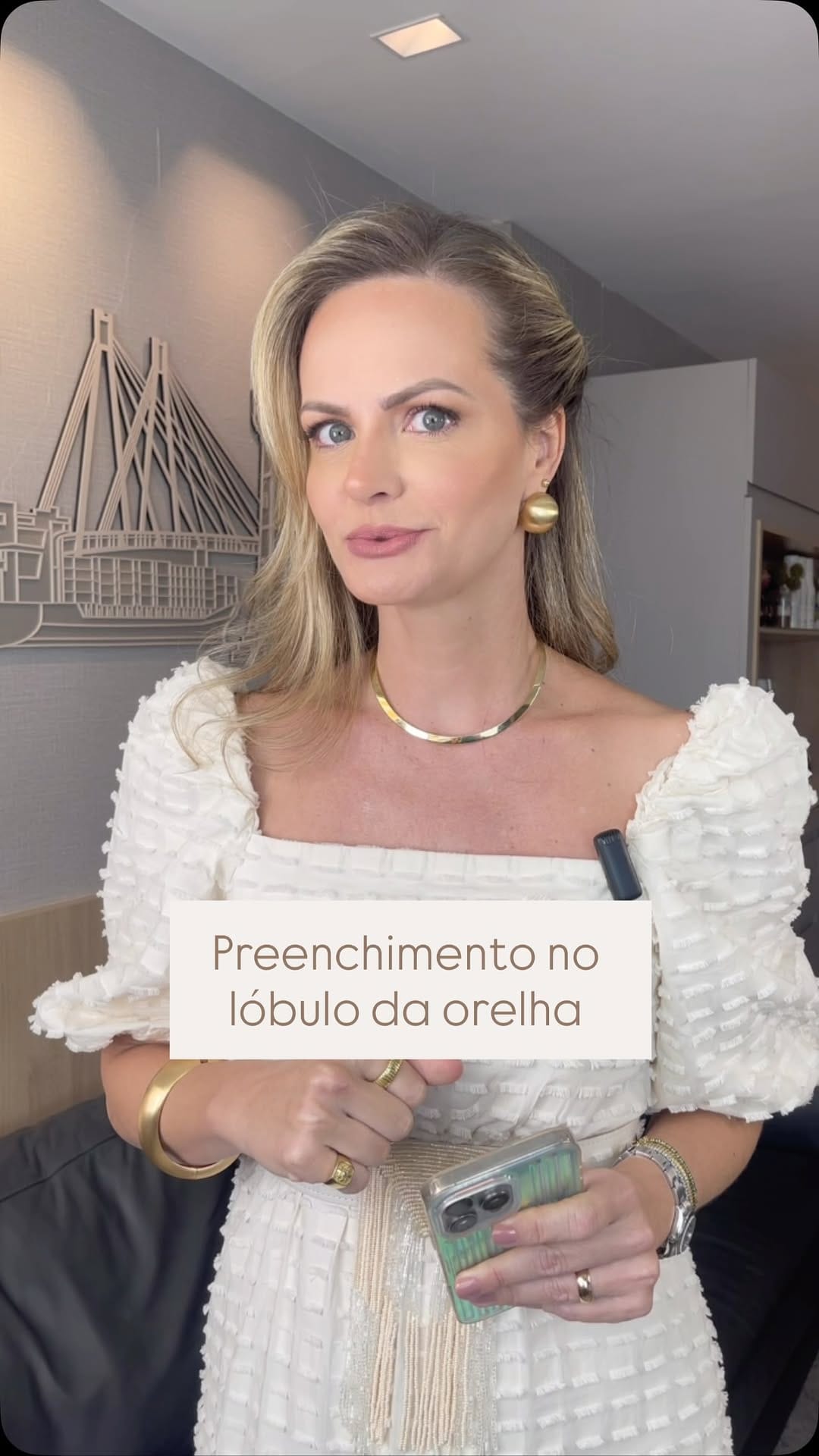 Post 4 by Dra Thaiz  Rigoni Gurtler / Dermatologista on Instagram (video)