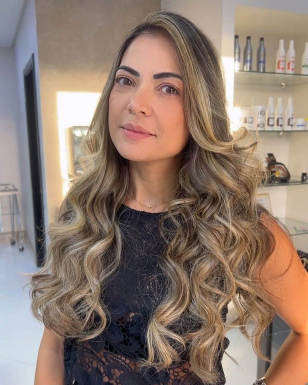 Post 9 by Tatianna Bruneli Cabelereiros on Instagram (image)