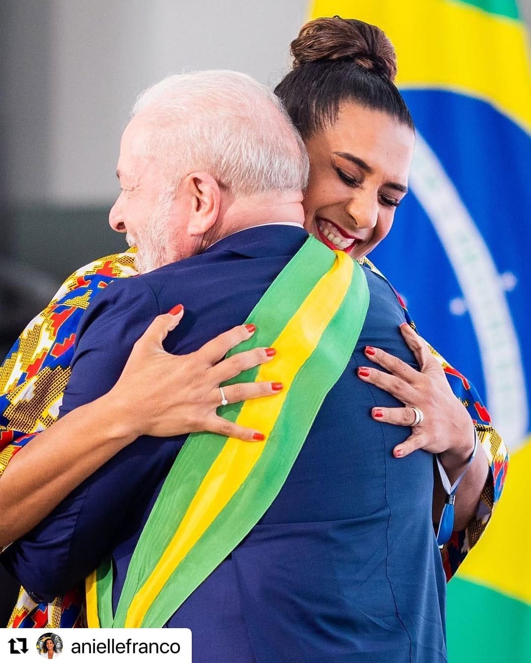 Post 10 by Camila Lee Crocodilo on Instagram (image)