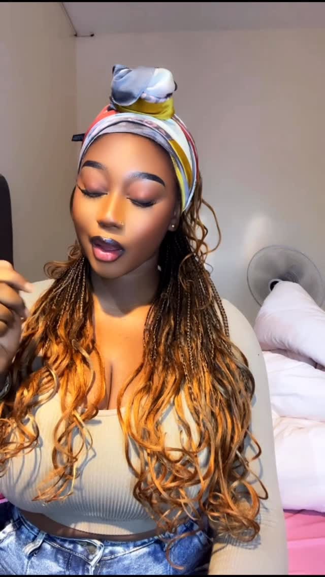Post 3 by Amina_❤️ on Instagram (video)