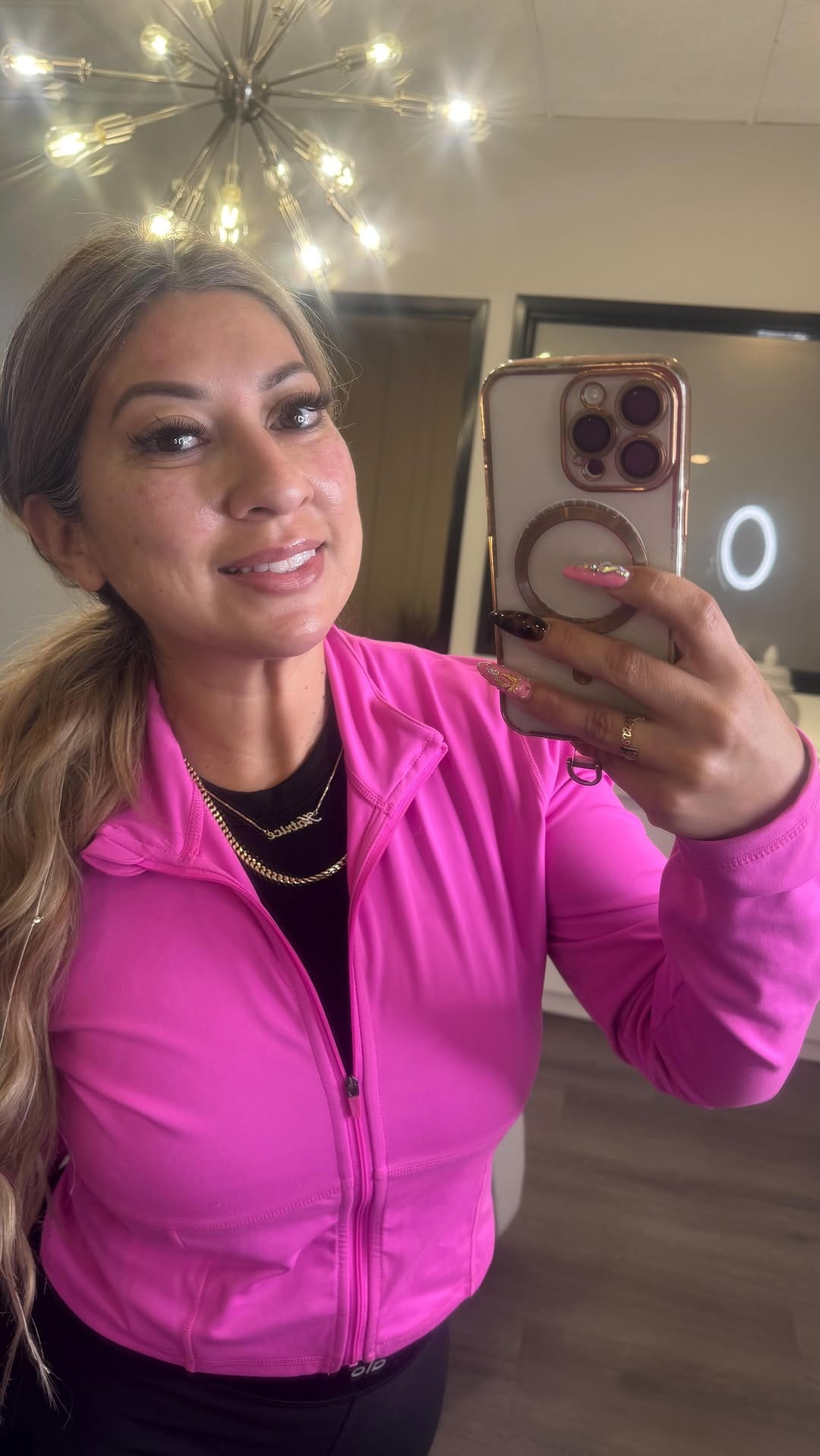 Post 4 by Now Hiring Nail Tech/Brow Specialist/Inlandempire/ Fontana, ca. on Instagram (video)