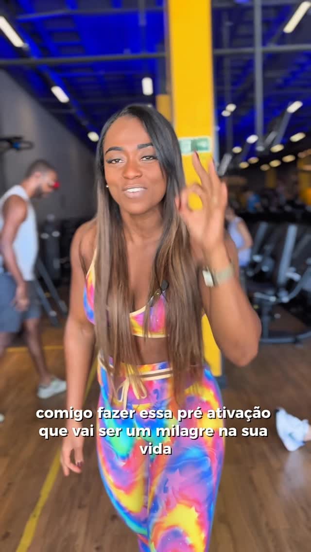 Post 3 by MILA ASSIS / PERSONAL TRAINER 👑 on Instagram (video)