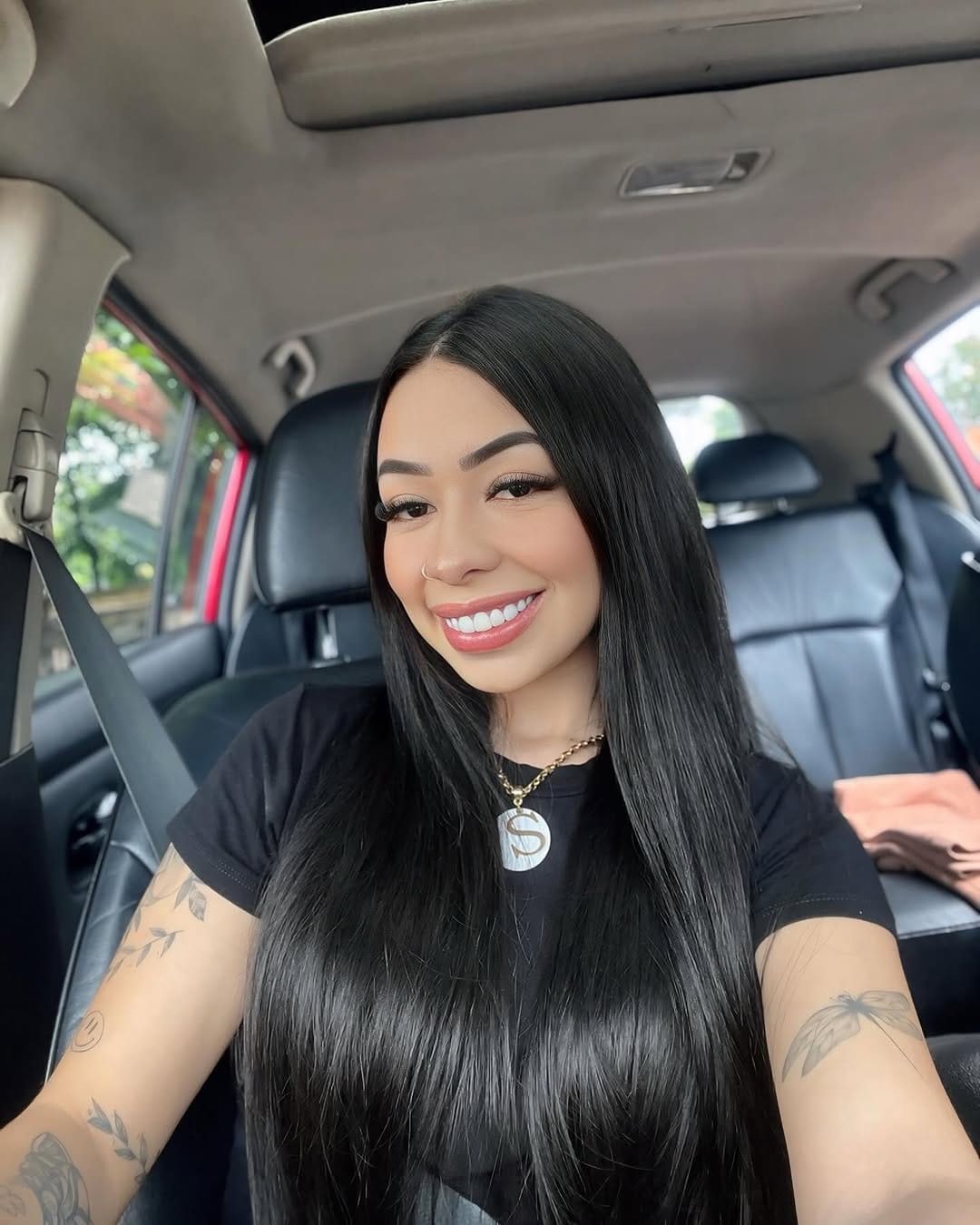 Post 10 by Si on Instagram (carousel)