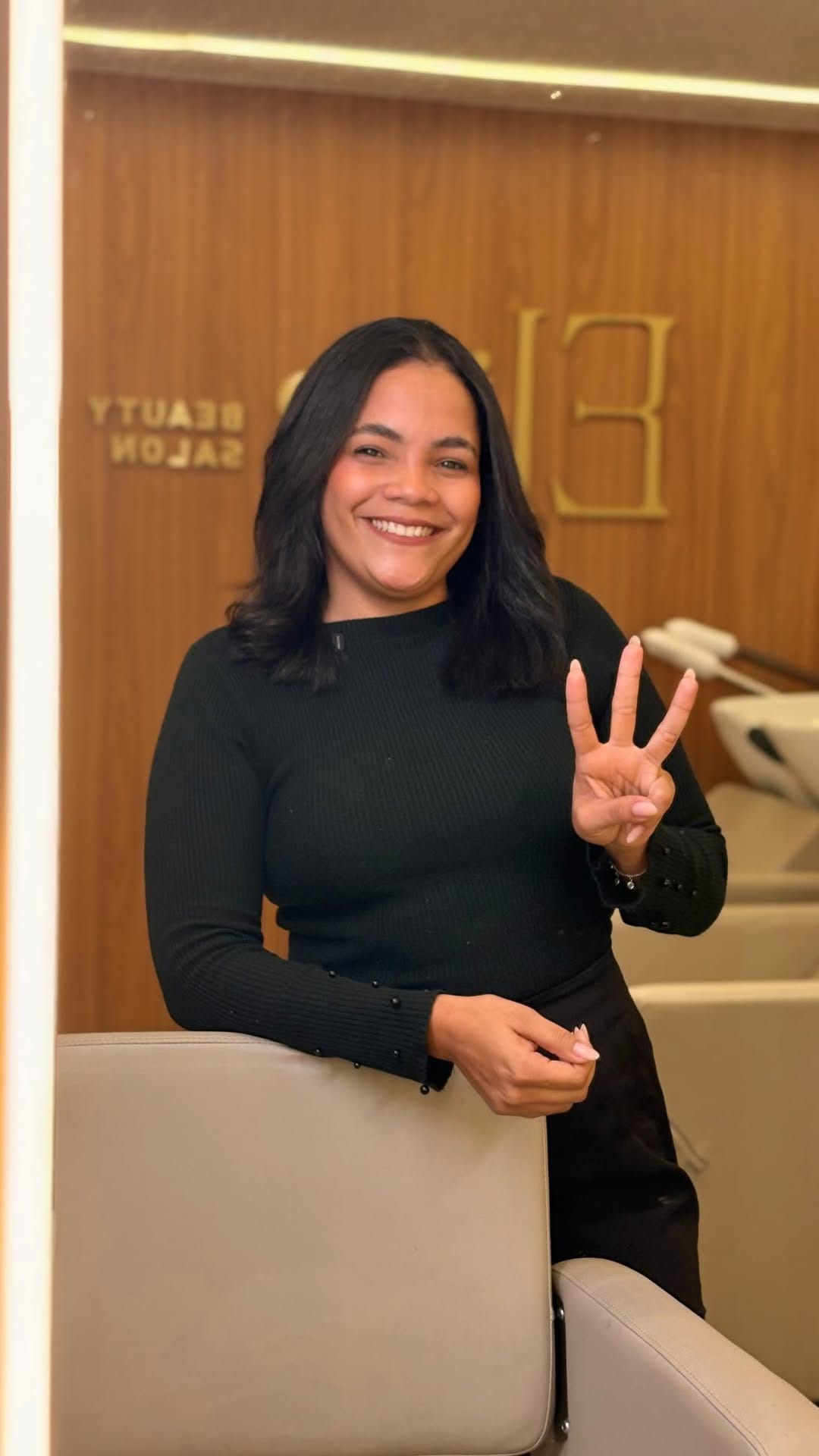 Post 1 by Elite Beauty Salon on Instagram (video)
