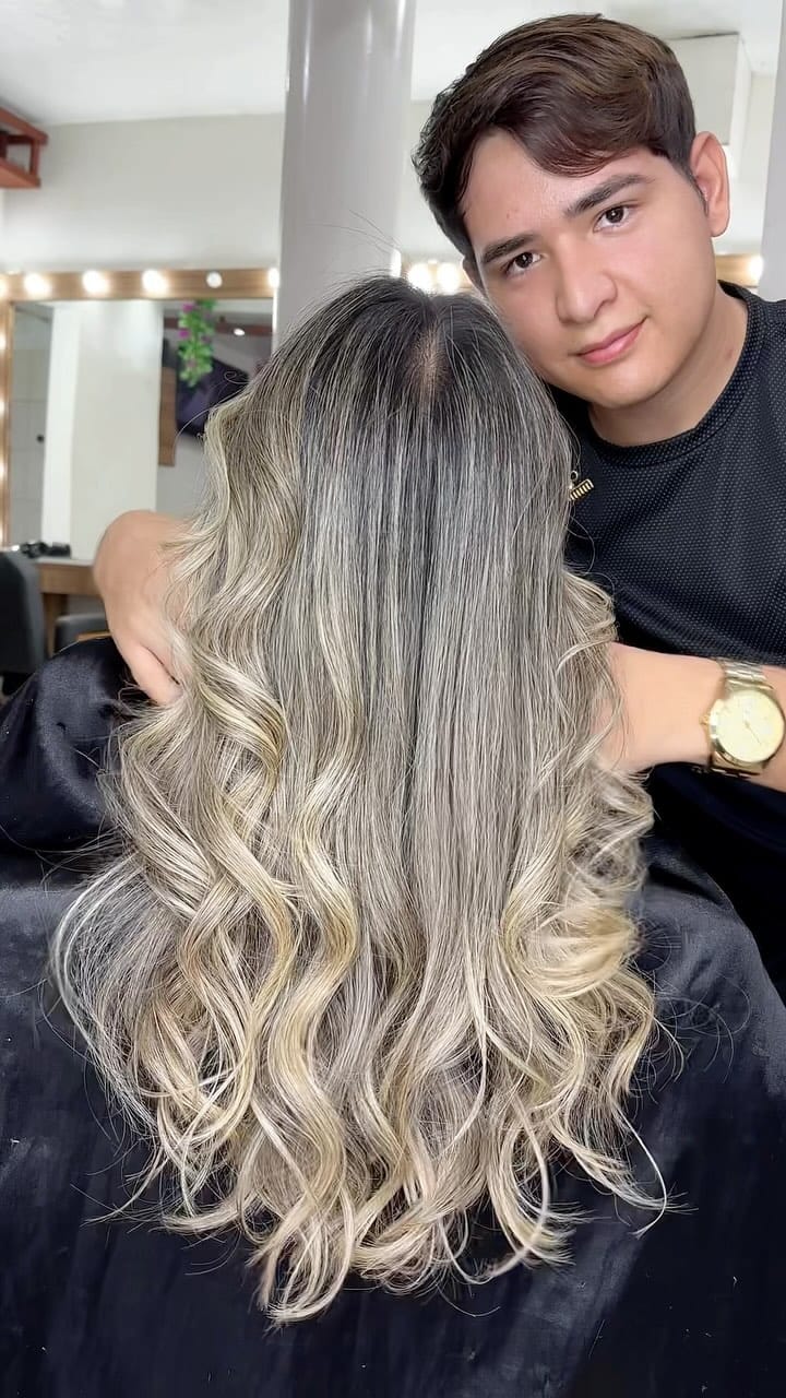 Post 9 by Roberts Oliver on Instagram (video)