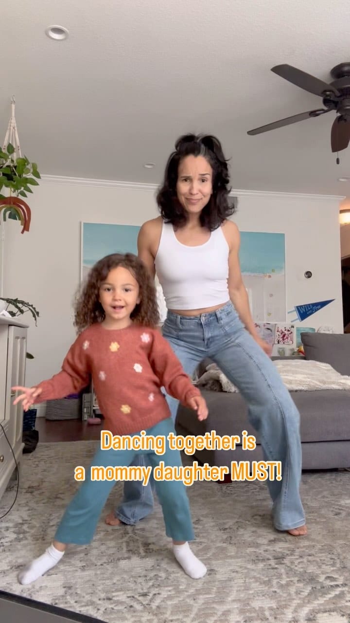 Post 9 by Cynthia Velazquez on Instagram (video)