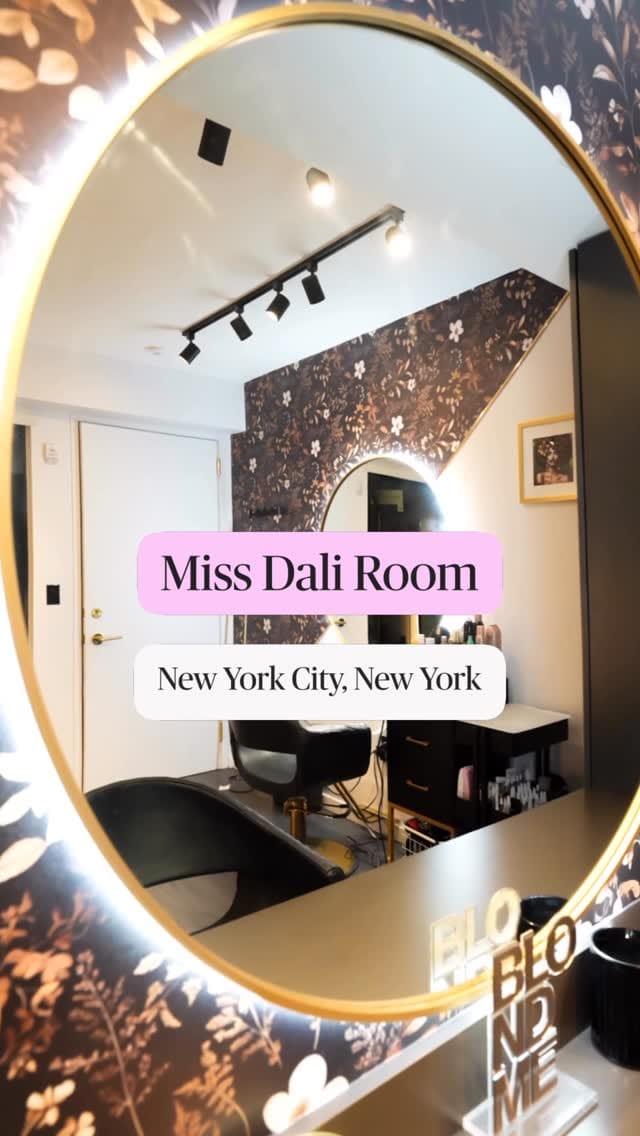 Post 6 by Daniele Pires - Hairstylist in New York on Instagram (video)