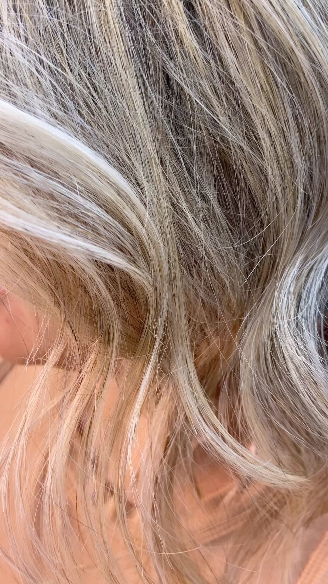Post 10 by ℂ@RLA M- 𝑯𝒂𝒊𝒓 𝑺𝒕𝒚𝒍𝒊𝒔𝒕 ✂️🎨 on Instagram (video)