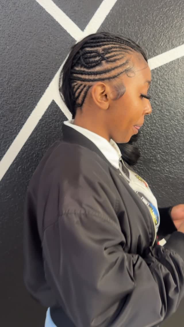 Post 7 by Bundles Wigs and  Eye lashes on Instagram (video)