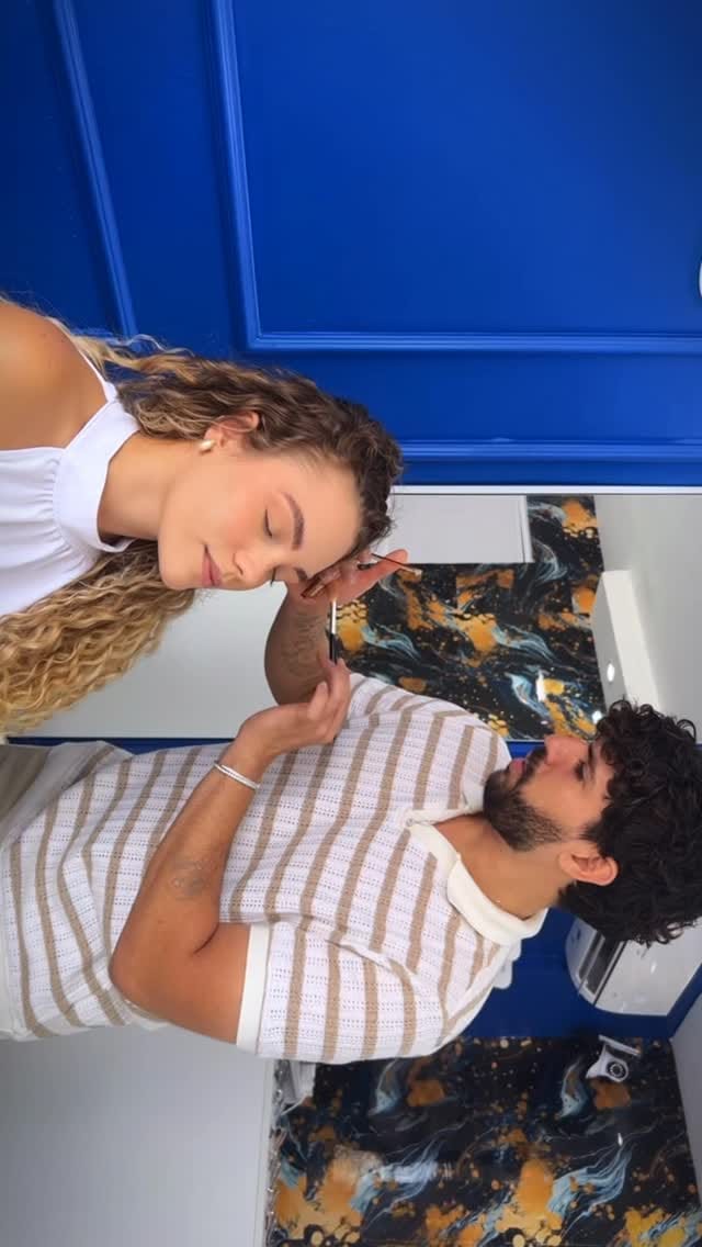 Post 1 by 𝑫𝒂𝒗𝒊 𝑪𝒐𝒔𝒕𝒂 on Instagram (video)