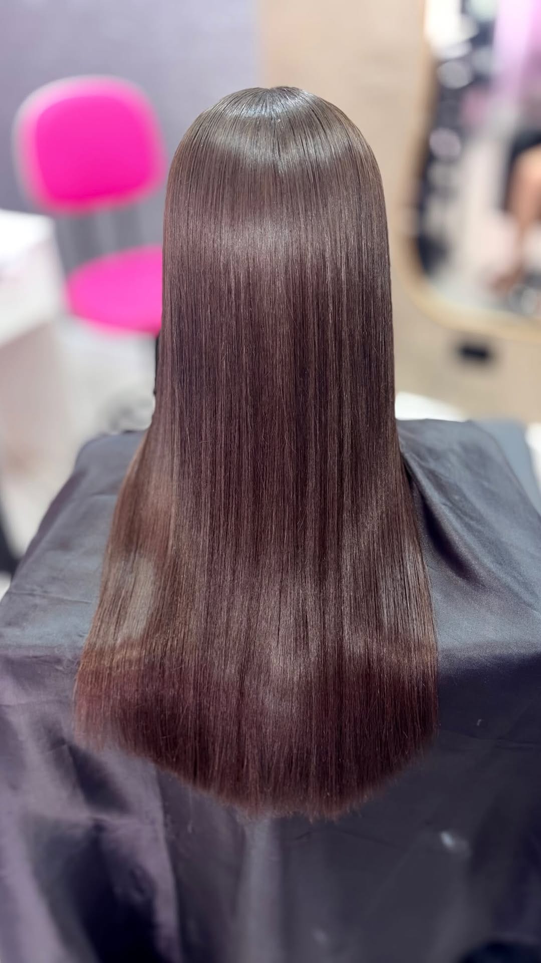 Post 5 by Aline Rodrigues | Mega Hair & Alisamento DF on Instagram (video)