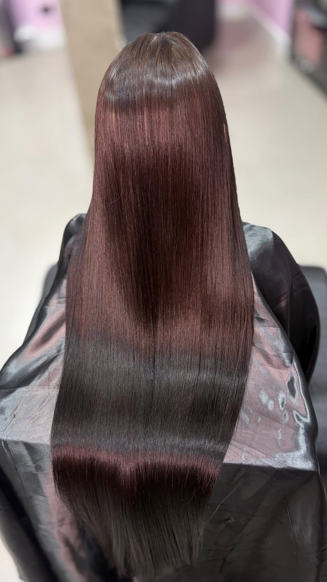Post 1 by Aline Rodrigues | Mega Hair & Alisamento DF on Instagram (video)