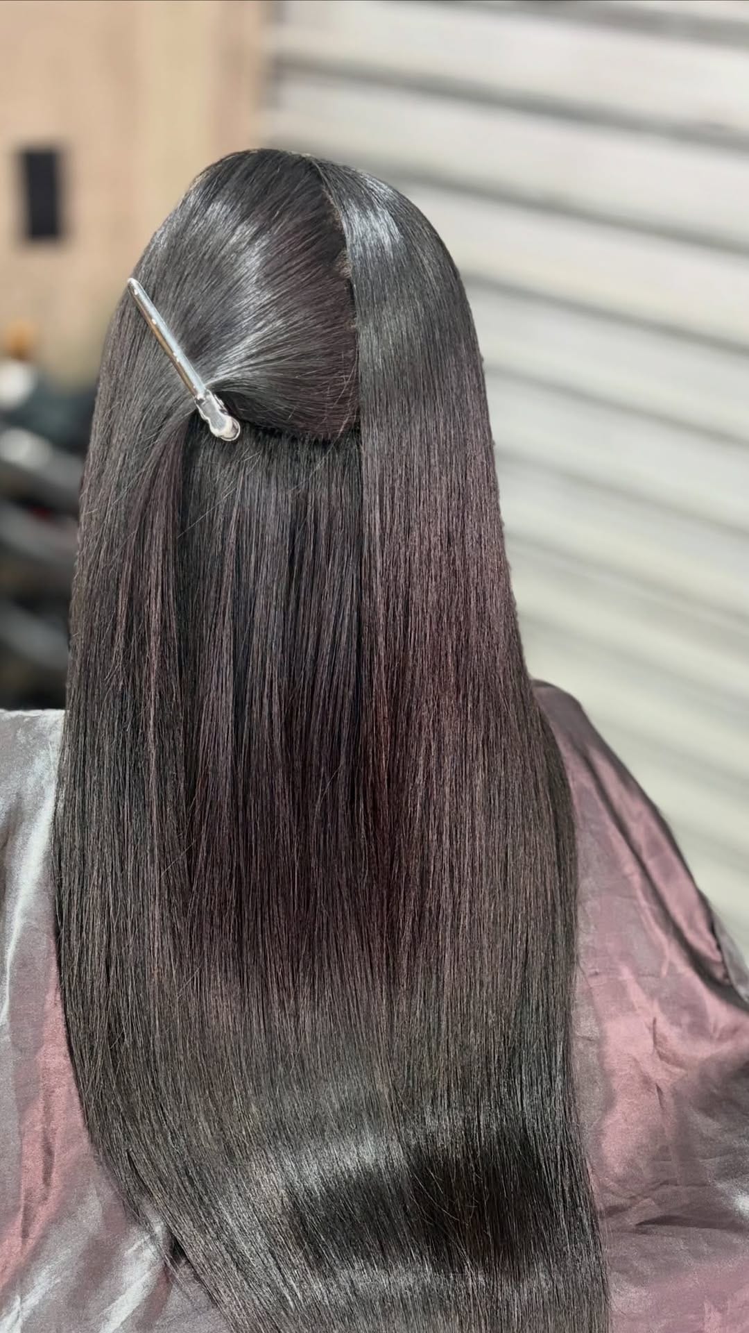 Post 7 by Aline Rodrigues | Mega Hair & Alisamento DF on Instagram (video)