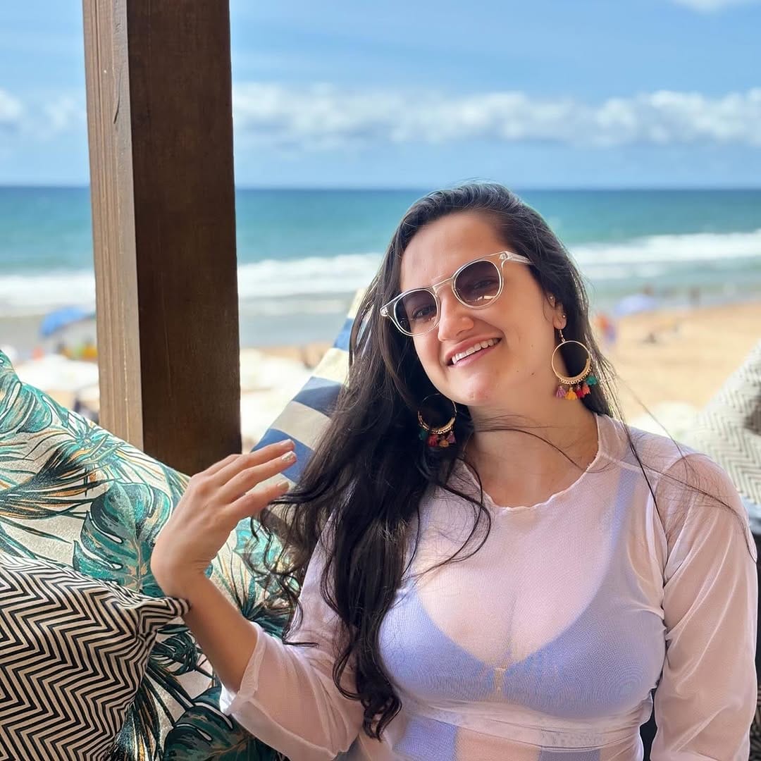 Post 8 by Nanda Andrade on Instagram (carousel)