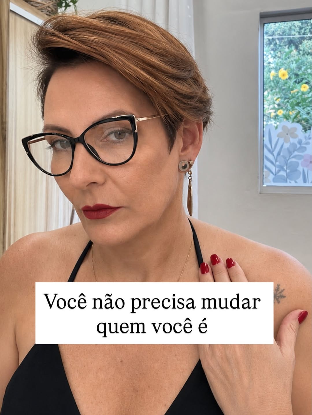 Post 5 by Tania Zielasko . Visagista | Cortes Femininos⚡️ on Instagram (carousel)
