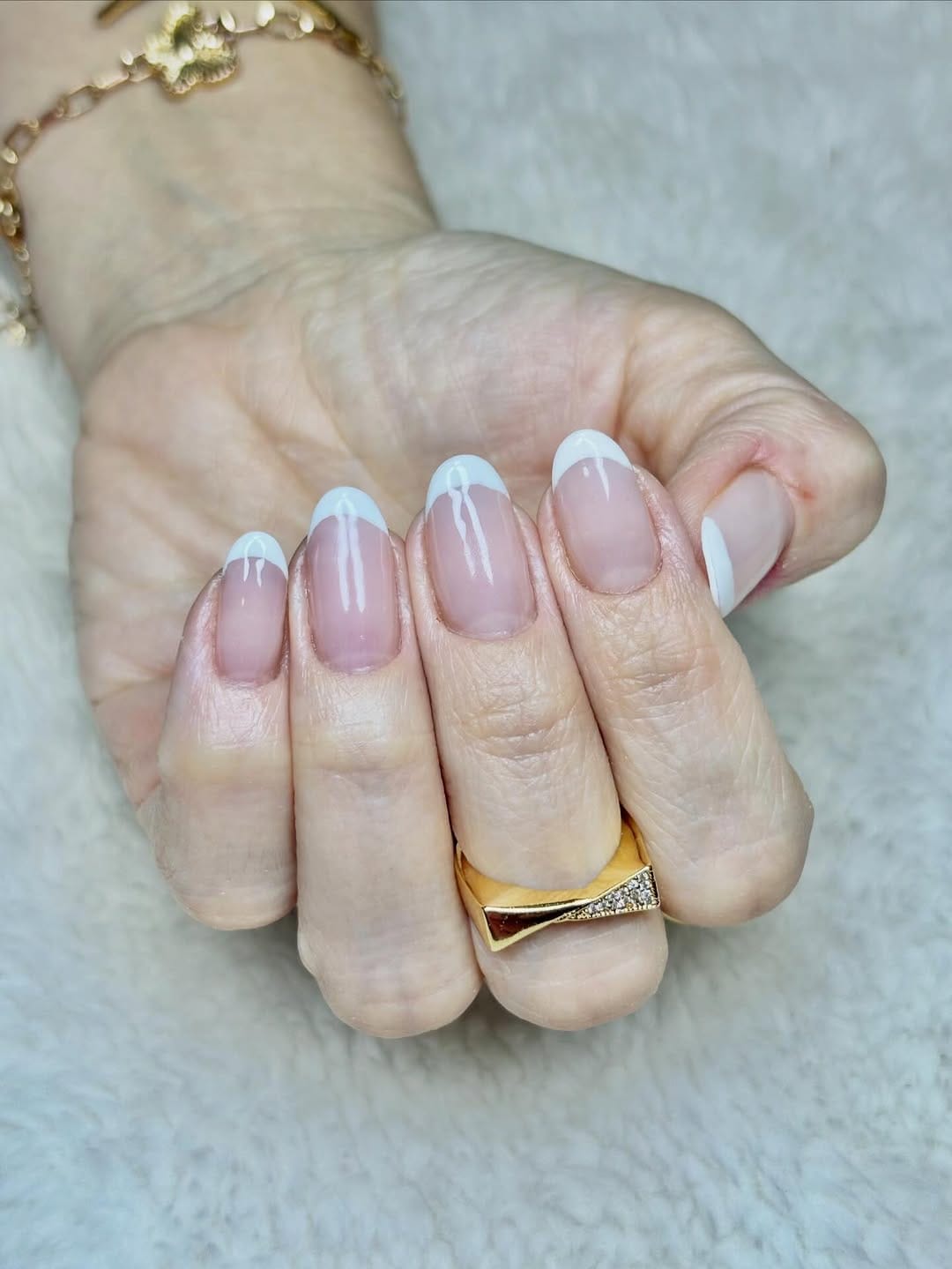 Post 4 by Zequinha | Nail Designer on Instagram (image)