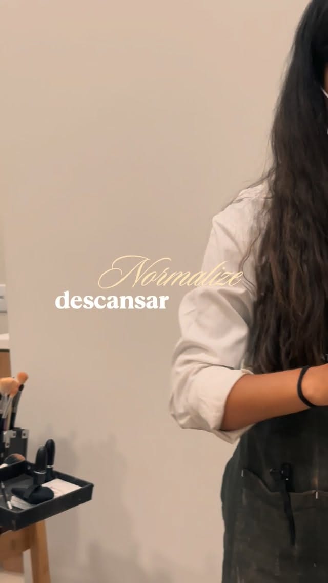 Post 3 by MARCELY MARIANA| CABELOS E MAQUIAGEM on Instagram (video)