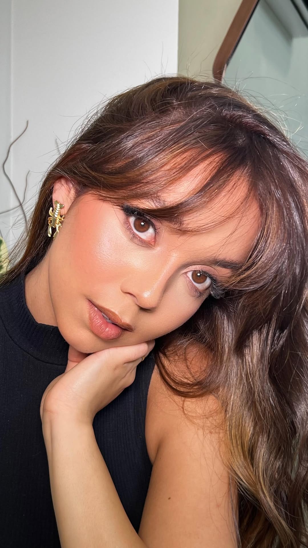 Post 4 by MARCELY MARIANA| CABELOS E MAQUIAGEM on Instagram (video)