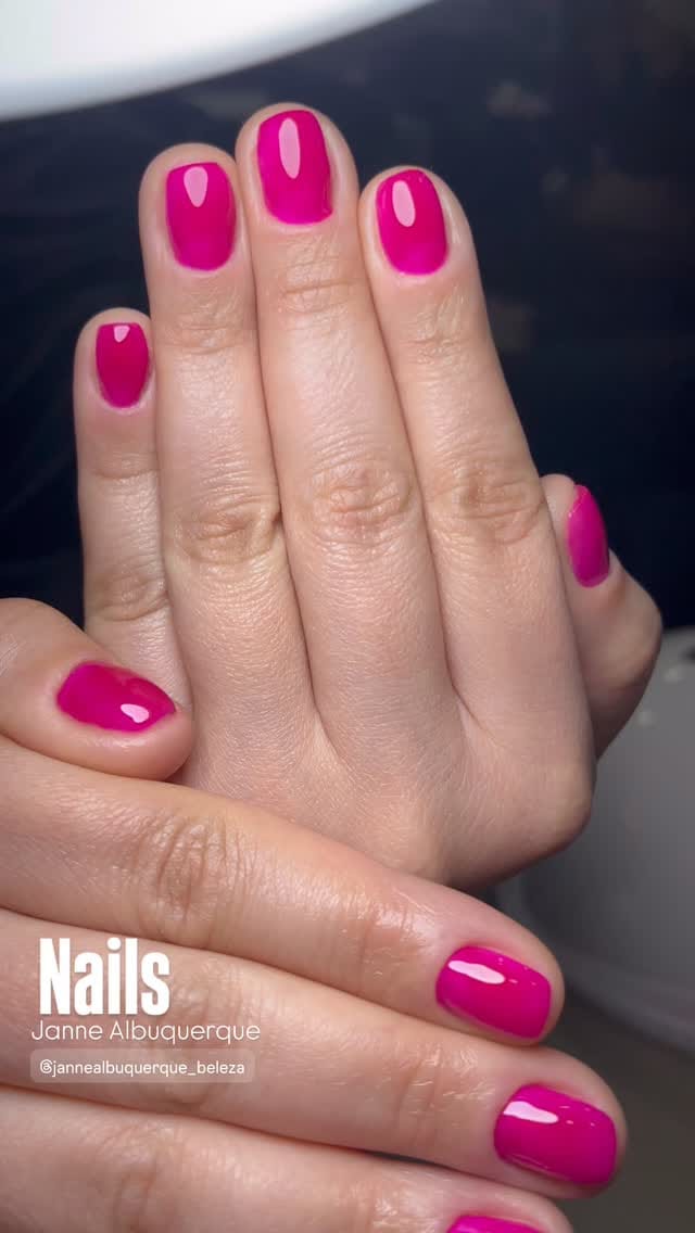Post 2 by Studium Baraldi Beauty on Instagram (video)