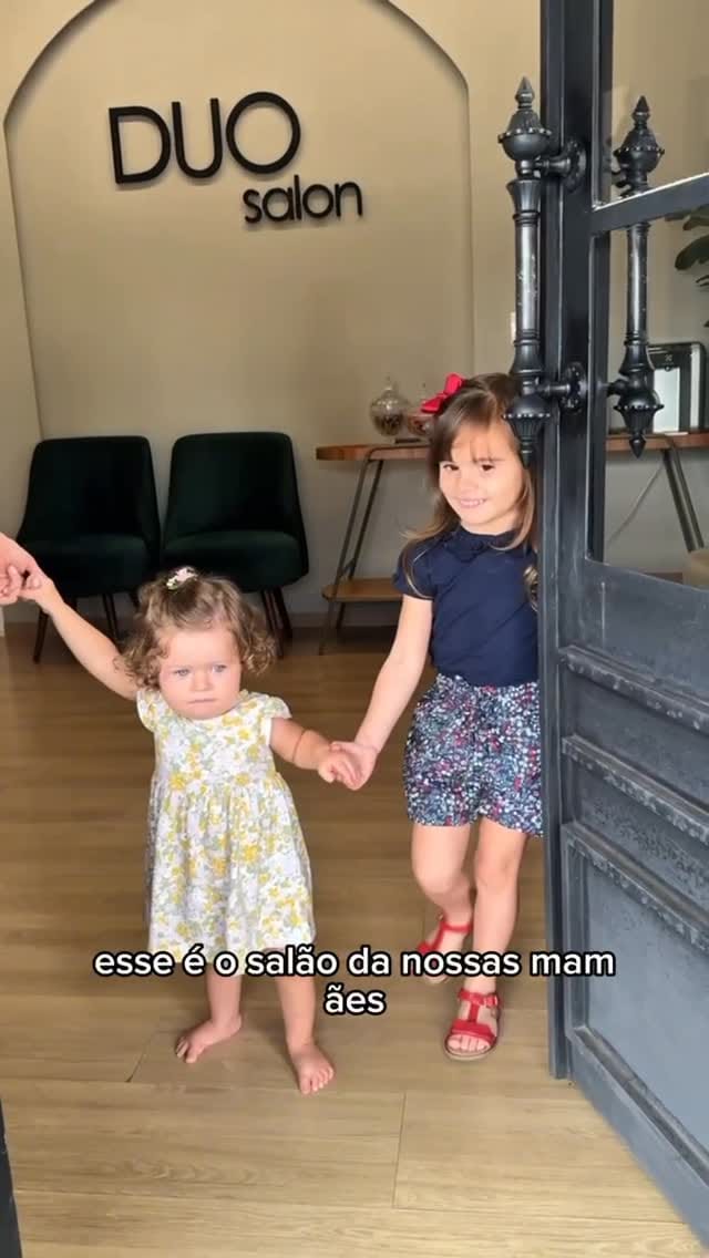 Post 7 by PRISCILA | Maquiadora on Instagram (video)