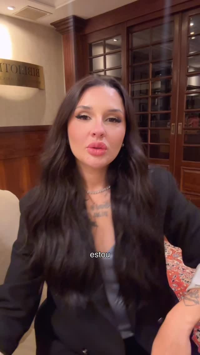 Post 6 by MANU CANDATTEN - Maquiadora Curitiba | SOFTGLAM MAKEUP on Instagram (video)