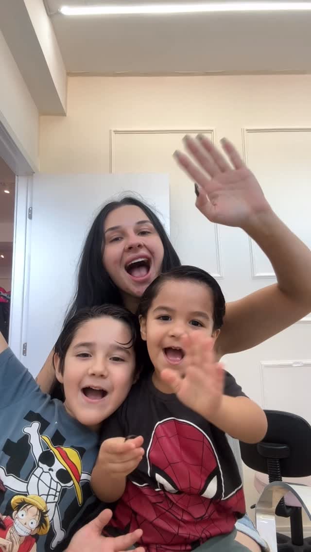 Post 1 by MANU CANDATTEN - Maquiadora Curitiba | SOFTGLAM MAKEUP on Instagram (video)