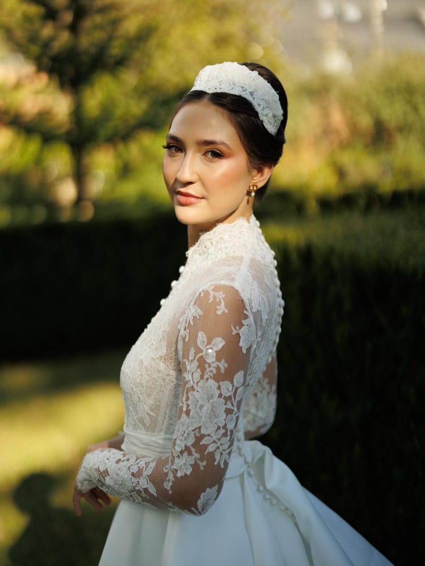 Post 3 by MANU CANDATTEN - Maquiadora Curitiba | SOFTGLAM MAKEUP on Instagram (carousel)