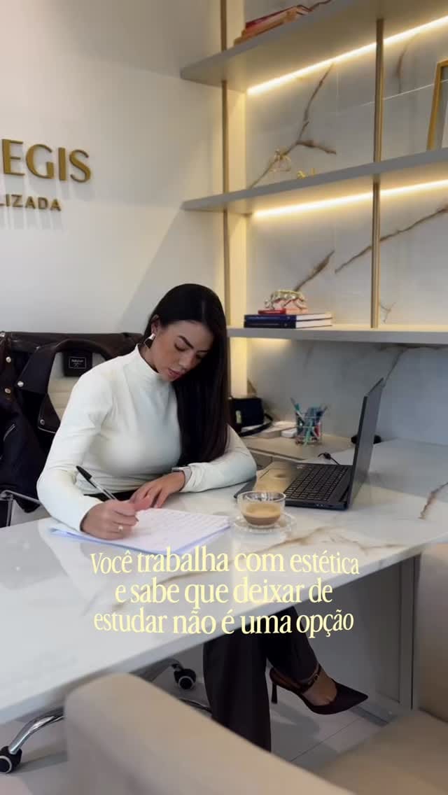 Post 8 by Agatha Regis on Instagram (video)