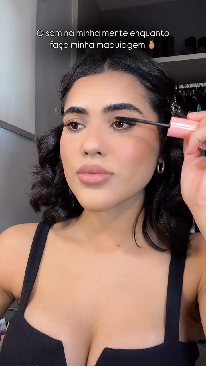 Post 1 by Érica Yamonith on Instagram (video)