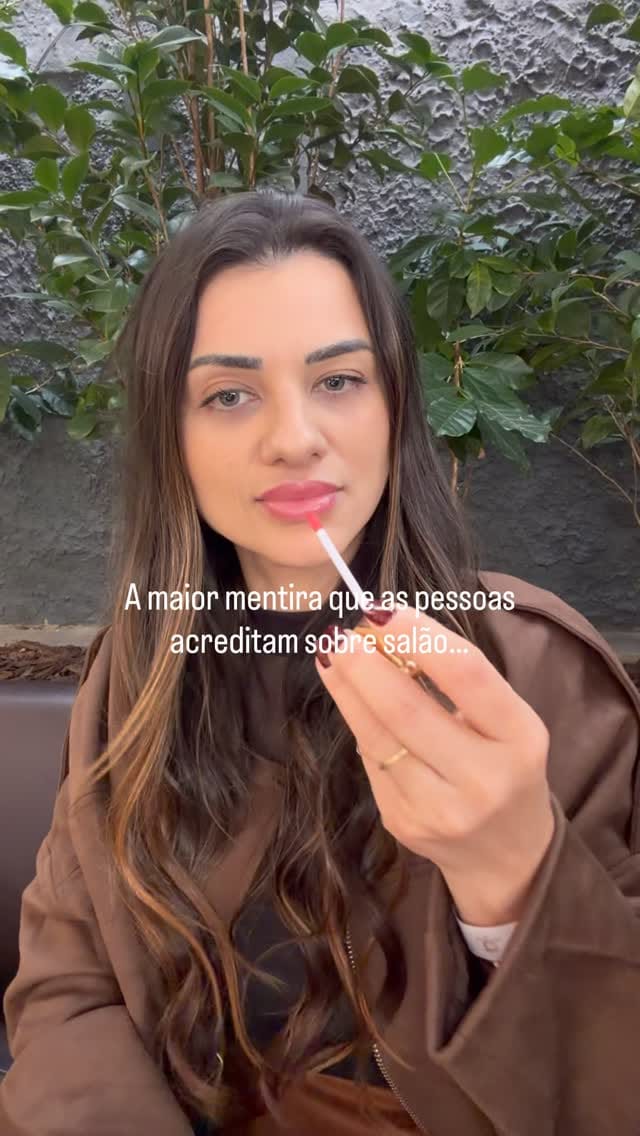 Post 1 by 𝑅𝑂𝑆𝐸 𝐻𝐴𝐼𝑅 on Instagram (video)