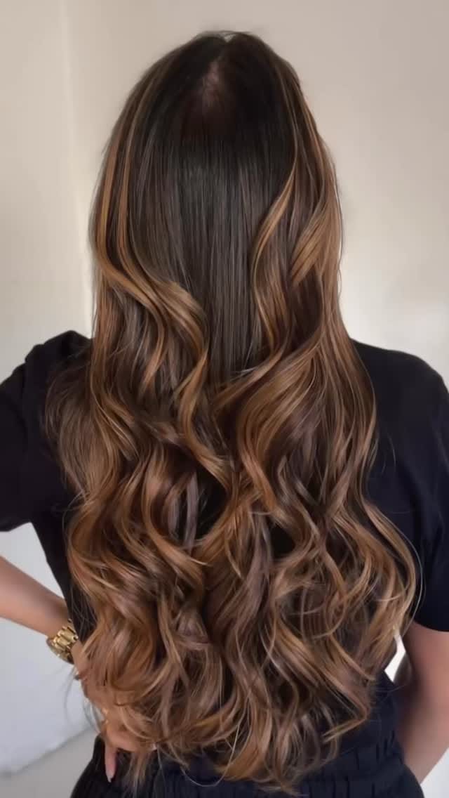 Post 2 by Marcela Guimarães✂️Hair on Instagram (video)