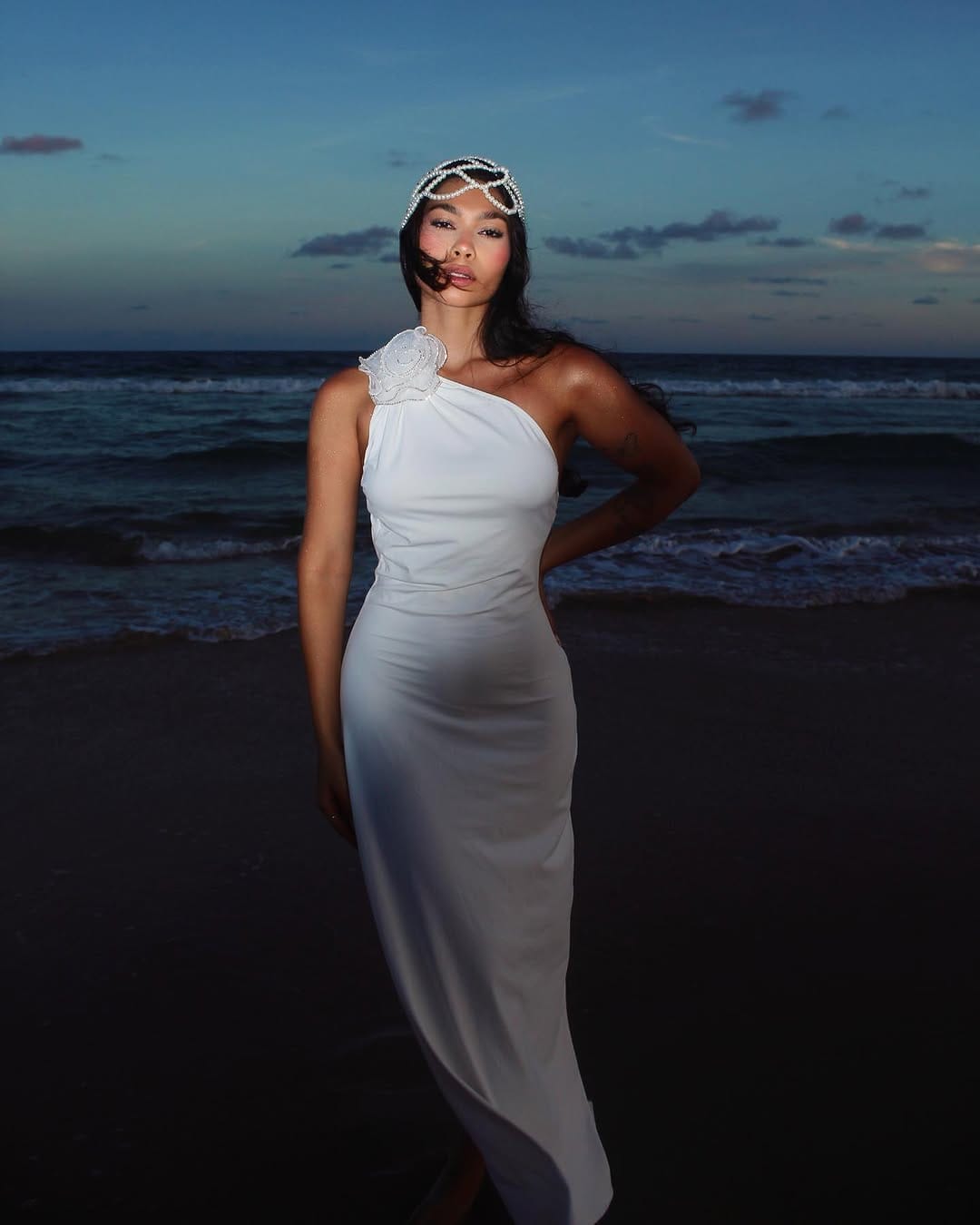 Post 10 by Emilly Faquini on Instagram (carousel)