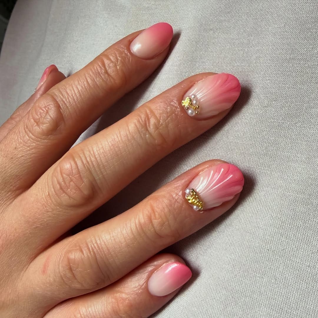 Post 1 by Nails Artistic Studio🇺🇦🇬🇧🇮🇩🇮🇹 on Instagram (image)