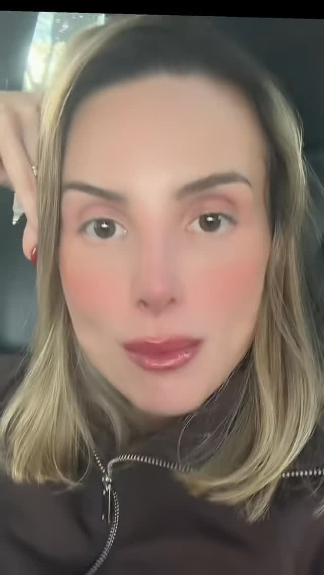Post 6 by Isadora Argello on Instagram (video)