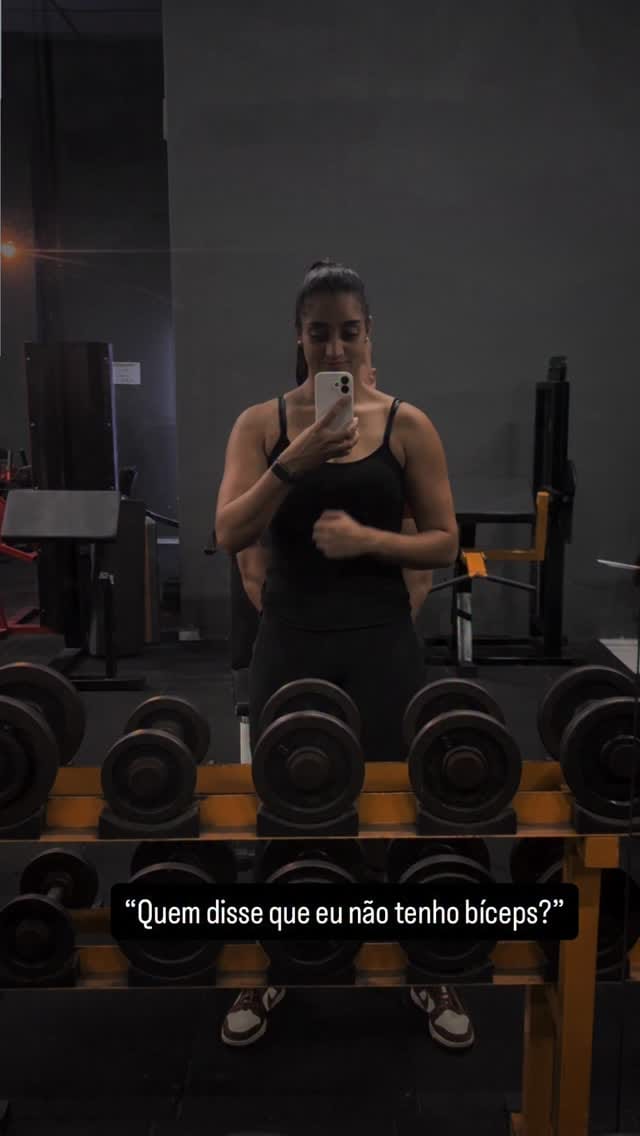 Post 2 by Prof: Blad especialista em estética/ saúde/performance on Instagram (video)