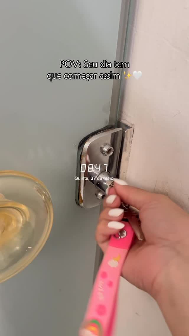 Post 4 by FIBRA DE VIDRO ✨| ESMALTERIA 🤍 on Instagram (video)