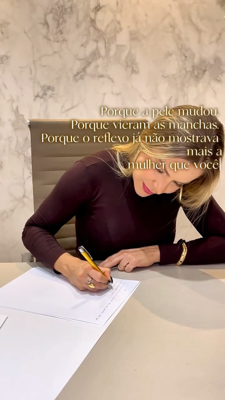 Post 4 by Invisible Melasma By Agnes Christie on Instagram (video)