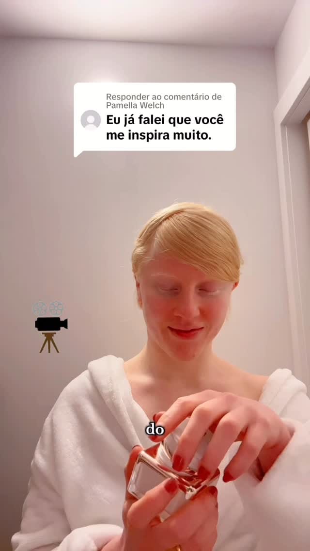 Post 4 by Thays Vanzeller on Instagram (video)