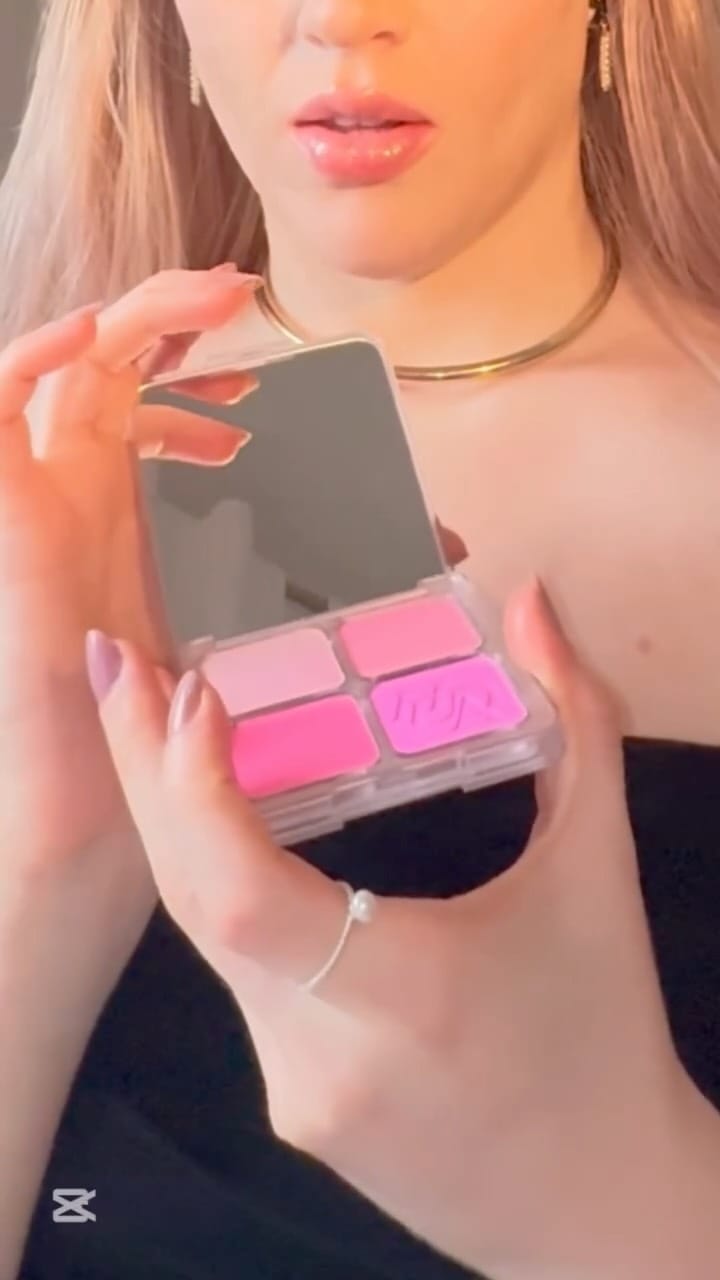 Post 9 by Thays Vanzeller on Instagram (video)