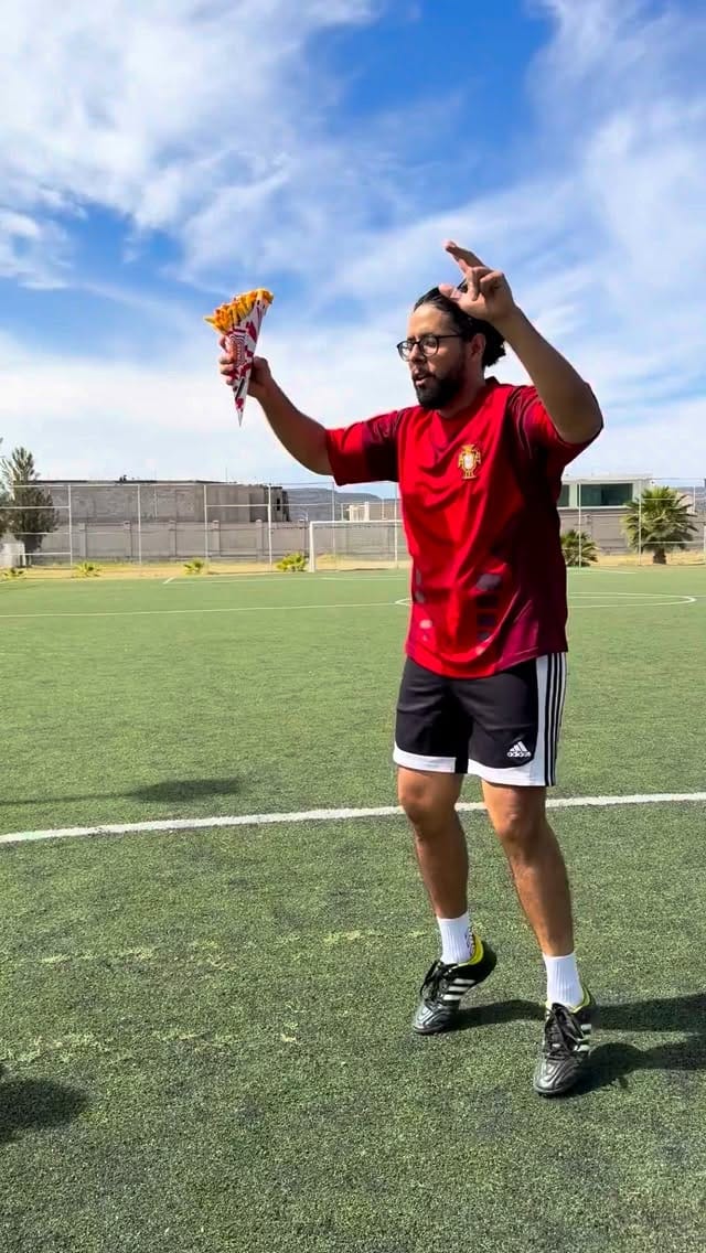 Post 4 by Monkey Papas on Instagram (video)