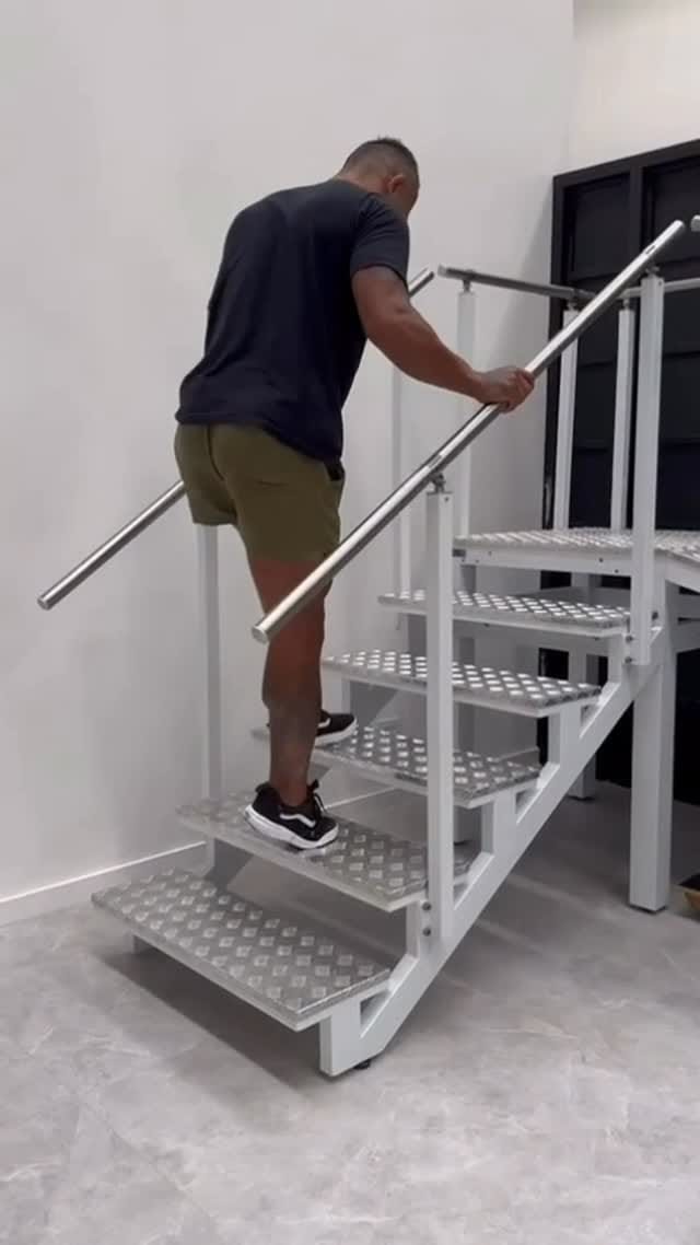 Post 6 by Jéssica Reolon on Instagram (video)